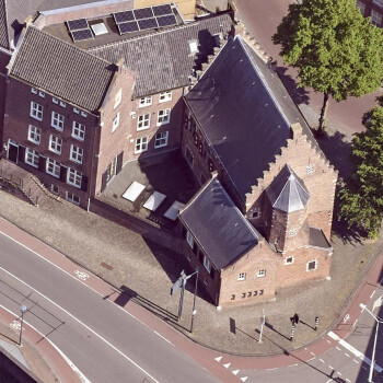 Spinhuiswal 1 / Sint Jorisstraat 131, voormalige refugiehuis.